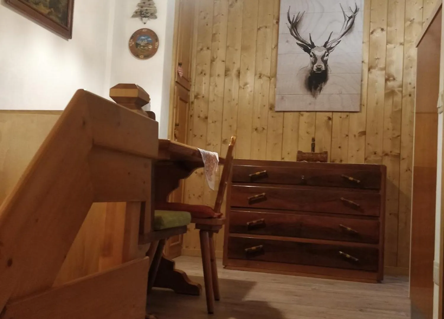 La Casa Dei Cervi A Vinigo Apartment Vodo Cadore Italy