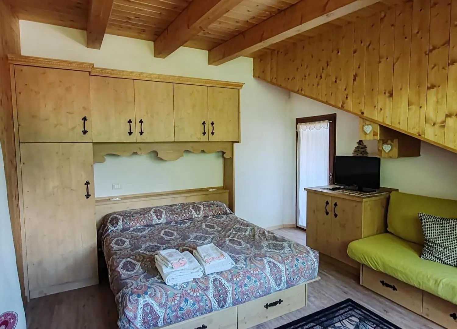La Casa Dei Cervi A Vinigo Apartment Vodo Cadore Italy